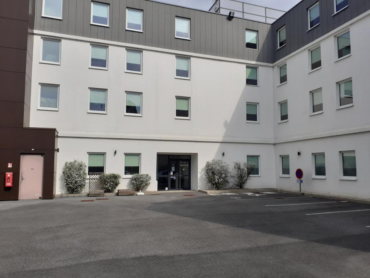 Ibis Budget Saint-Quentin Centre Gare Exterior photo