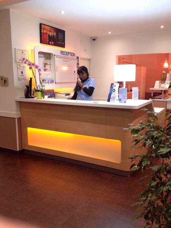 Ibis Budget Saint-Quentin Centre Gare Exterior photo