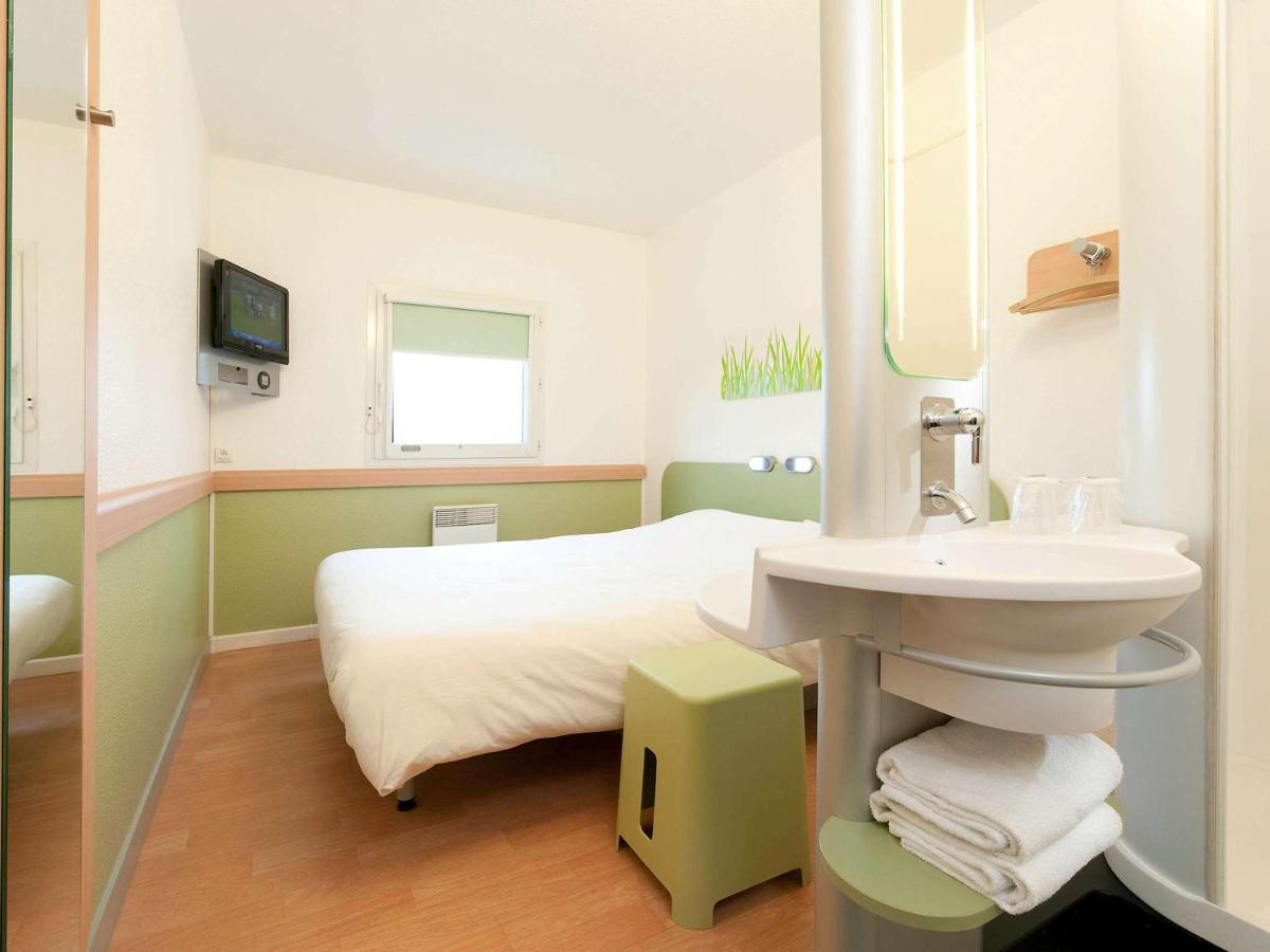 Ibis Budget Saint-Quentin Centre Gare Exterior photo